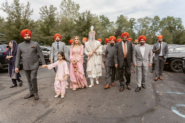 Yugraj arriving with family for the wedding