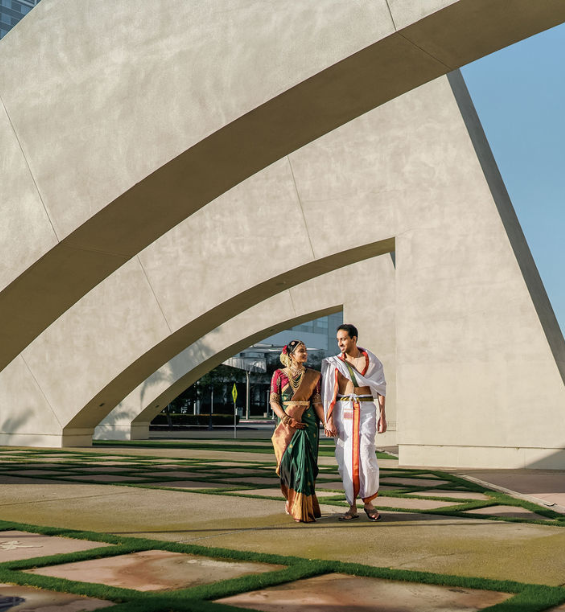 Tamil Wedding Photography with couple.